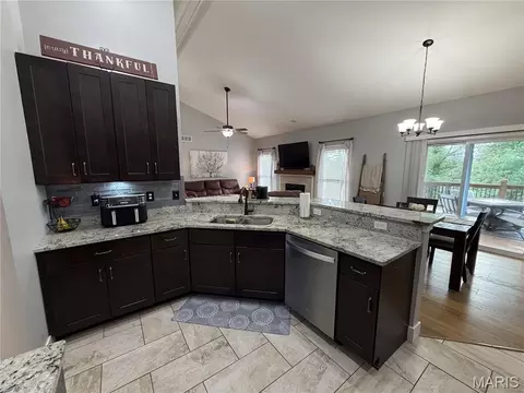 Kitchen - 13 Ridgepoint Meadows Ct, Union, MO 63084 photo 4 of 4