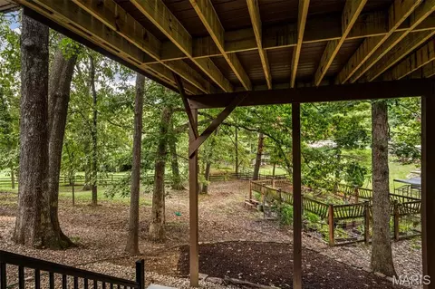 Exterior - 404 Gunnison Gorge Dr, Ballwin, MO 63011 photo 5 of 15
