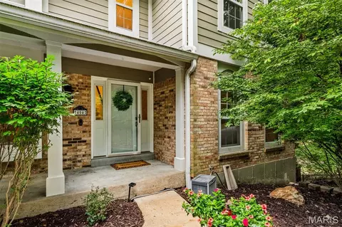 Exterior - 404 Gunnison Gorge Dr, Ballwin, MO 63011 photo 2 of 15