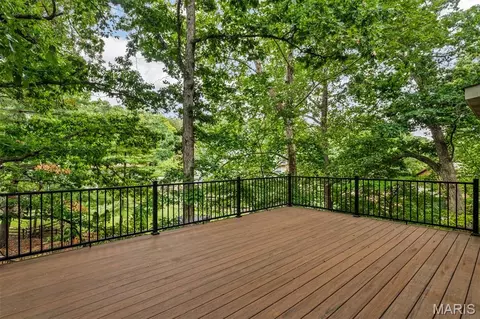 Exterior - 404 Gunnison Gorge Dr, Ballwin, MO 63011 photo 3 of 15