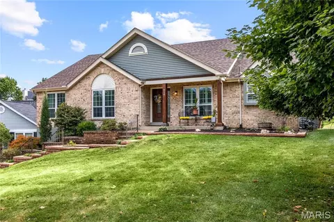 Exterior - 516 Oak Leaf Manor Ct, Ballwin, MO 63021 photo 7 of 8
