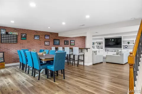 Dining - 516 Oak Leaf Manor Ct, Ballwin, MO 63021 photo 2 of 3