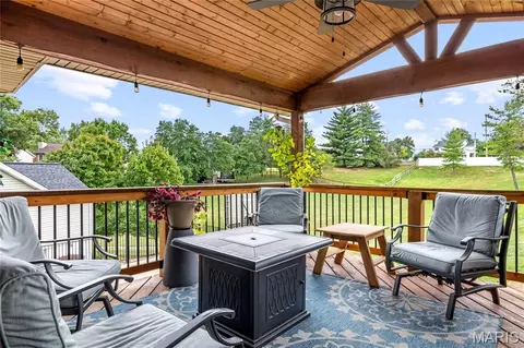 Exterior - 516 Oak Leaf Manor Ct, Ballwin, MO 63021 photo 2 of 8