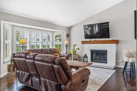 Other - 516 Oak Leaf Manor Ct, Ballwin, MO 63021 photo 1 of 16