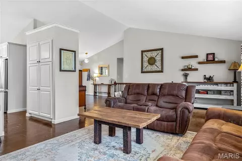 Other - 516 Oak Leaf Manor Ct, Ballwin, MO 63021 photo 2 of 16