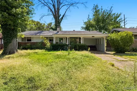 2352 Collett Dr, Saint Louis, MO 63136
