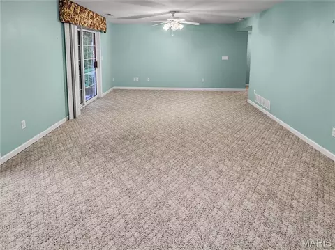 Living - 2500 Rabbit Trail Dr, Washington, MO 63090 photo 7 of 8