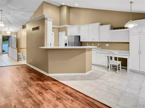 Kitchen - 2500 Rabbit Trail Dr, Washington, MO 63090 photo 1 of 6