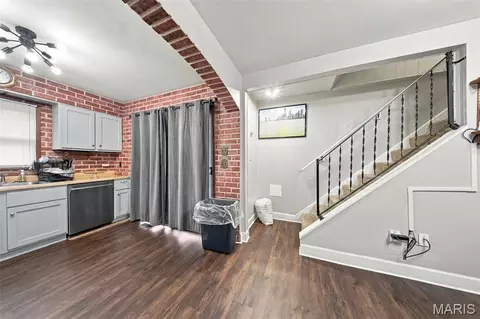 Entry Way - 109 N Oak St, Rolla, MO 65401 photo 2 of 2