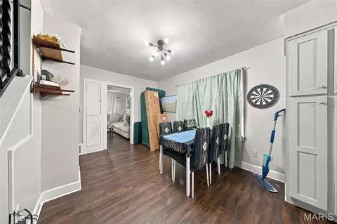 Entry Way - 109 N Oak St, Rolla, MO 65401 photo 1 of 2