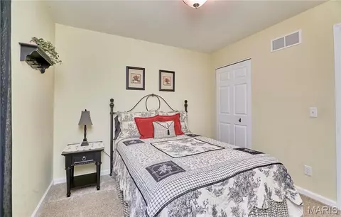 Bedroom - 114 Beth Ann Dr, Winfield, MO 63389 photo 5 of 6