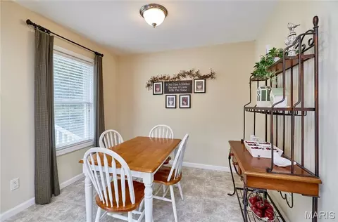 Dining - 114 Beth Ann Dr, Winfield, MO 63389 photo 3 of 4