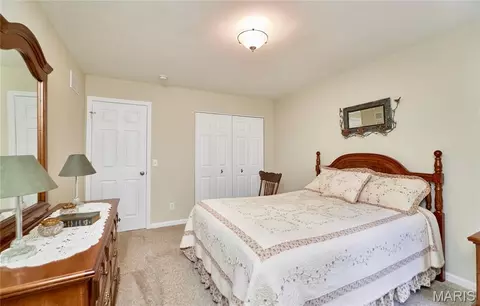Bedroom - 114 Beth Ann Dr, Winfield, MO 63389 photo 2 of 6