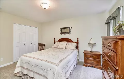 Bedroom - 114 Beth Ann Dr, Winfield, MO 63389 photo 1 of 6
