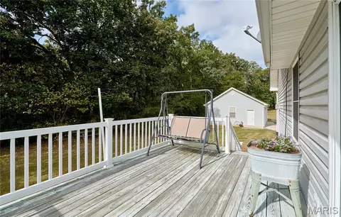 Exterior - 114 Beth Ann Dr, Winfield, MO 63389 photo 3 of 4