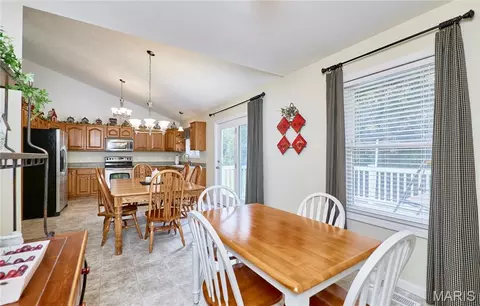 Dining - 114 Beth Ann Dr, Winfield, MO 63389 photo 4 of 4