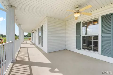 Exterior - 8053 N State Route 159, Moro, IL 62067 photo 7 of 12