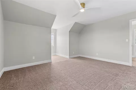 Bedroom - 8053 N State Route 159, Moro, IL 62067 photo 4 of 5