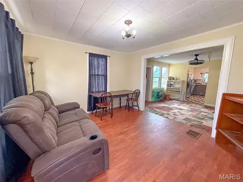 Living - 211 Blue St, Milton, IL 62352 photo 1 of 2