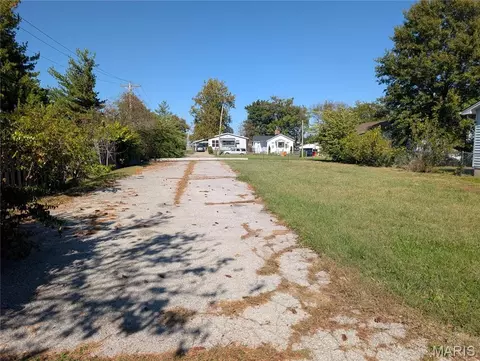 227 Meacham St, Kirkwood, MO 63122