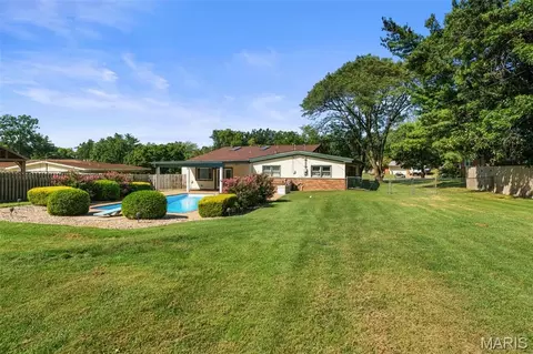 Exterior - 10530 Twilight Dr, Sappington, MO 63128 photo 8 of 16