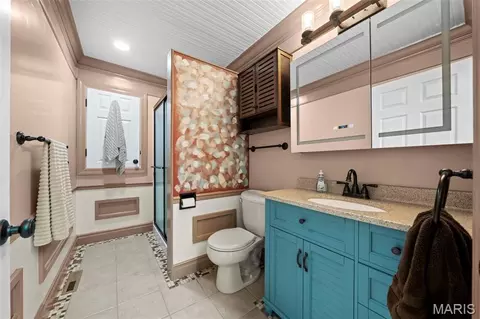 Bath - 10530 Twilight Dr, Sappington, MO 63128 photo 1 of 4