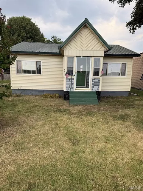 621 621 Water, New Madrid, MO 63869