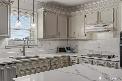 Kitchen - 19286 County Road 512, Kennett, MO 63857 photo 4 of 5