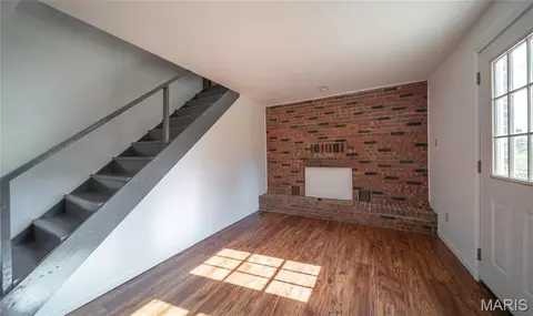 Living - 314 County Road 212, Linn, MO 65051 photo 4 of 4