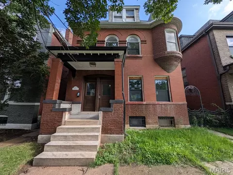 3805 Hartford St, Saint Louis, MO 63116