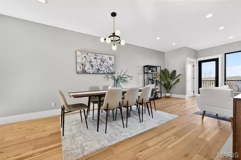 Dining - 1019 River Bluff Dr, Washington, MO 63090 photo 3 of 3