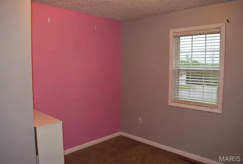 Bedroom - 15370 Top Dr, Saint Robert, MO 65584 photo 1 of 7