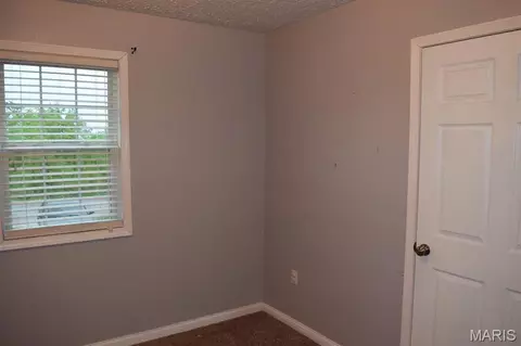 Bedroom - 15370 Top Dr, Saint Robert, MO 65584 photo 3 of 7