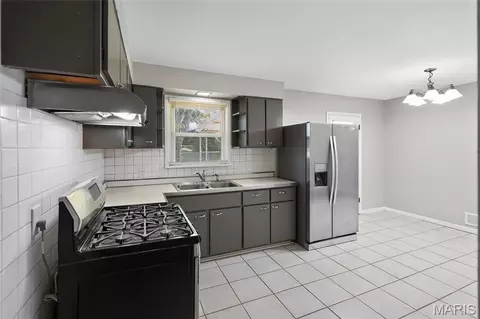 Kitchen - 1540 Roy Dr, Arnold, MO 63010 photo 4 of 4