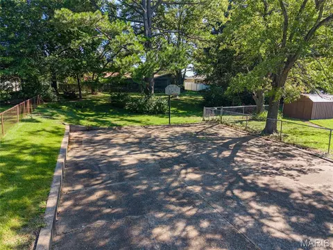 Exterior - 1540 Roy Dr, Arnold, MO 63010 photo 3 of 12