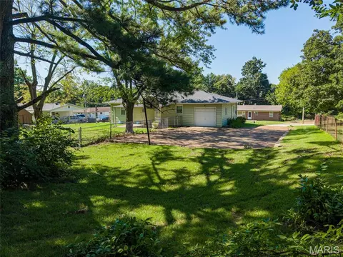 Exterior - 1540 Roy Dr, Arnold, MO 63010 photo 10 of 12