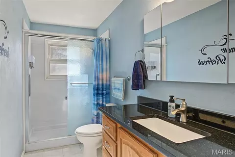 Bath - 712 Lee Ave, Festus, MO 63028 photo 1 of 2