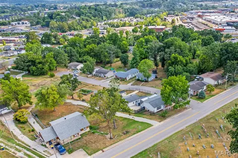 View/Area - 712 Lee Ave, Festus, MO 63028 photo 2 of 4