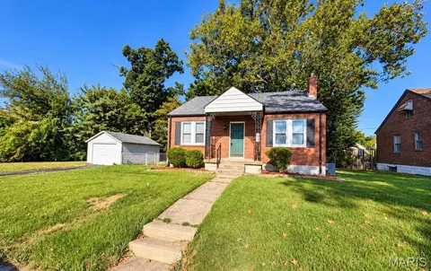 2205 Brown Rd, Saint Louis, MO 63114