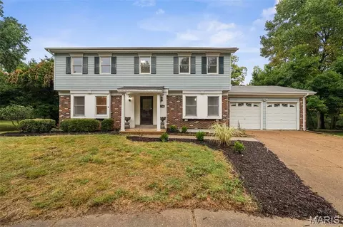 12768 Highstone Dr, Saint Louis, MO 63146