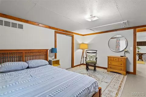Bedroom - 11720 Catatoga Dr, Plainview, IL 62685 photo 4 of 7