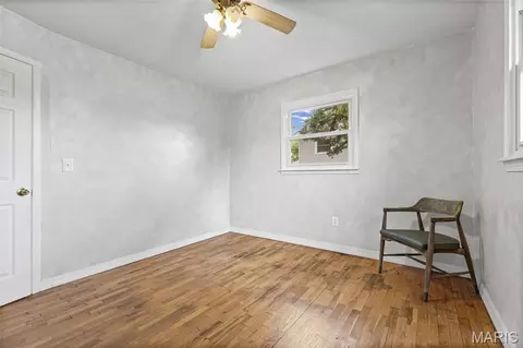 Bedroom - 1002 Terrace Dr, Festus, MO 63028 photo 7 of 12