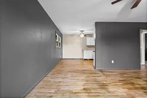 Living - 1002 Terrace Dr, Festus, MO 63028 photo 5 of 7