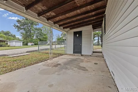 Exterior - 1002 Terrace Dr, Festus, MO 63028 photo 15 of 15