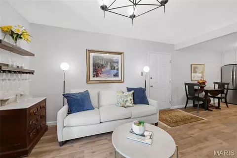 Living - 709 Ridgeside Dr #A, Ballwin, MO 63021 photo 1 of 1
