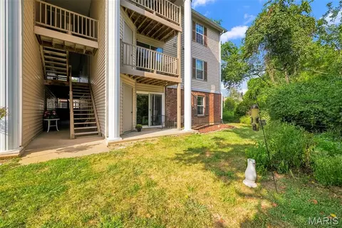 Exterior - 709 Ridgeside Dr #A, Ballwin, MO 63021 photo 7 of 15