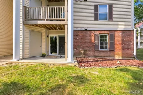 Exterior - 709 Ridgeside Dr #A, Ballwin, MO 63021 photo 6 of 15