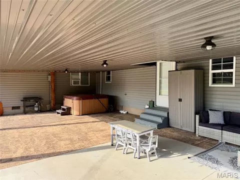 Exterior - 5823 Mcdaneld Rd, Kell, IL 62853 photo 8 of 21