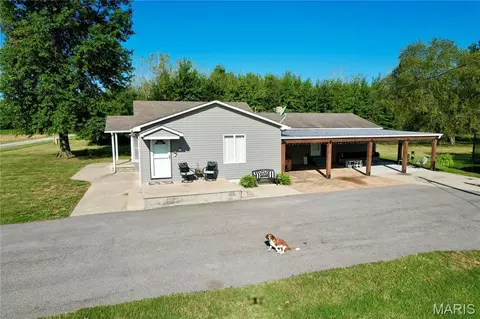 Other - 5823 Mcdaneld Rd, Kell, IL 62853 photo 7 of 27