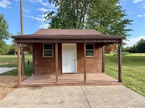 Exterior - 5823 Mcdaneld Rd, Kell, IL 62853 photo 13 of 21
